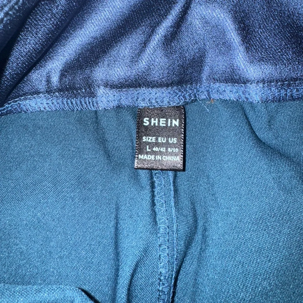 SHEIN Metallic Navy Leggings - Picture 3 of 4